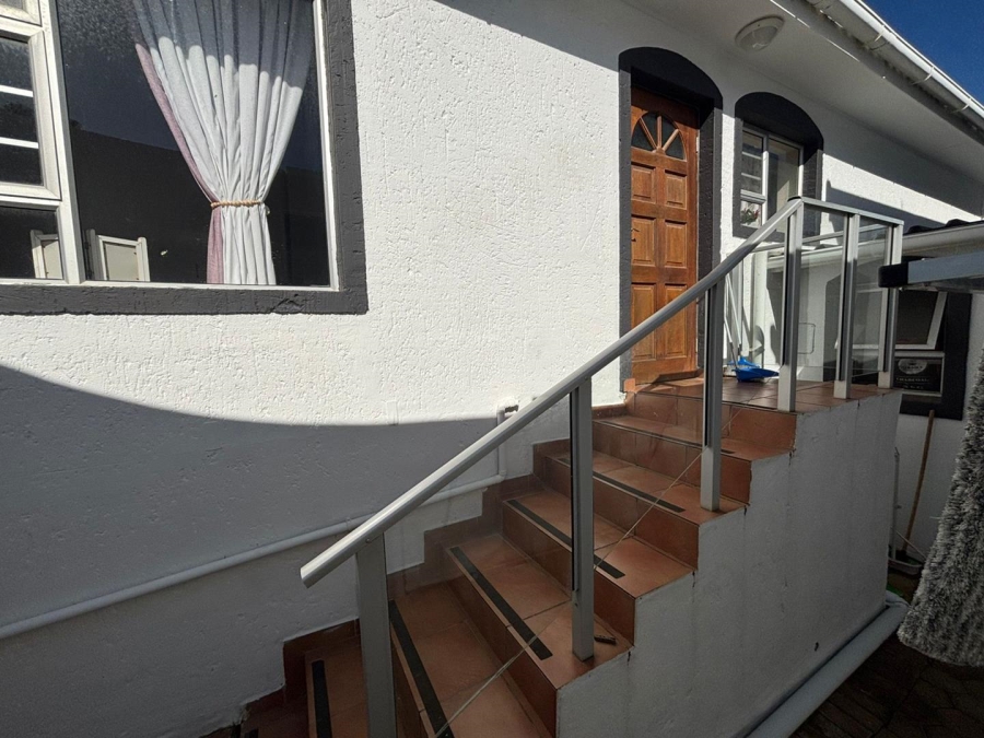 3 Bedroom Property for Sale in Dana Bay Western Cape